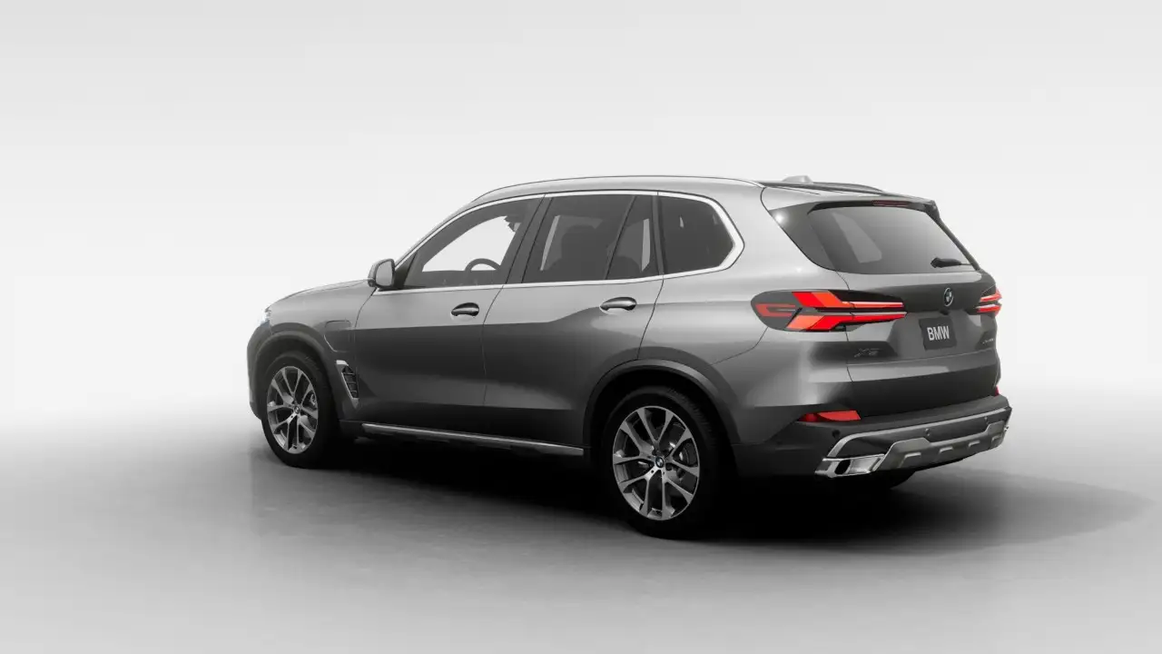 BMW X5 - Image 2