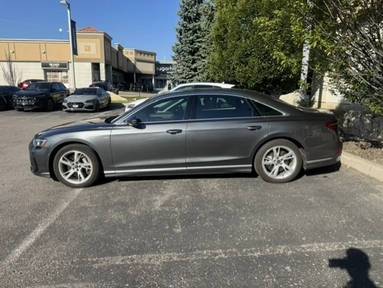 Audi A8 - Image 2