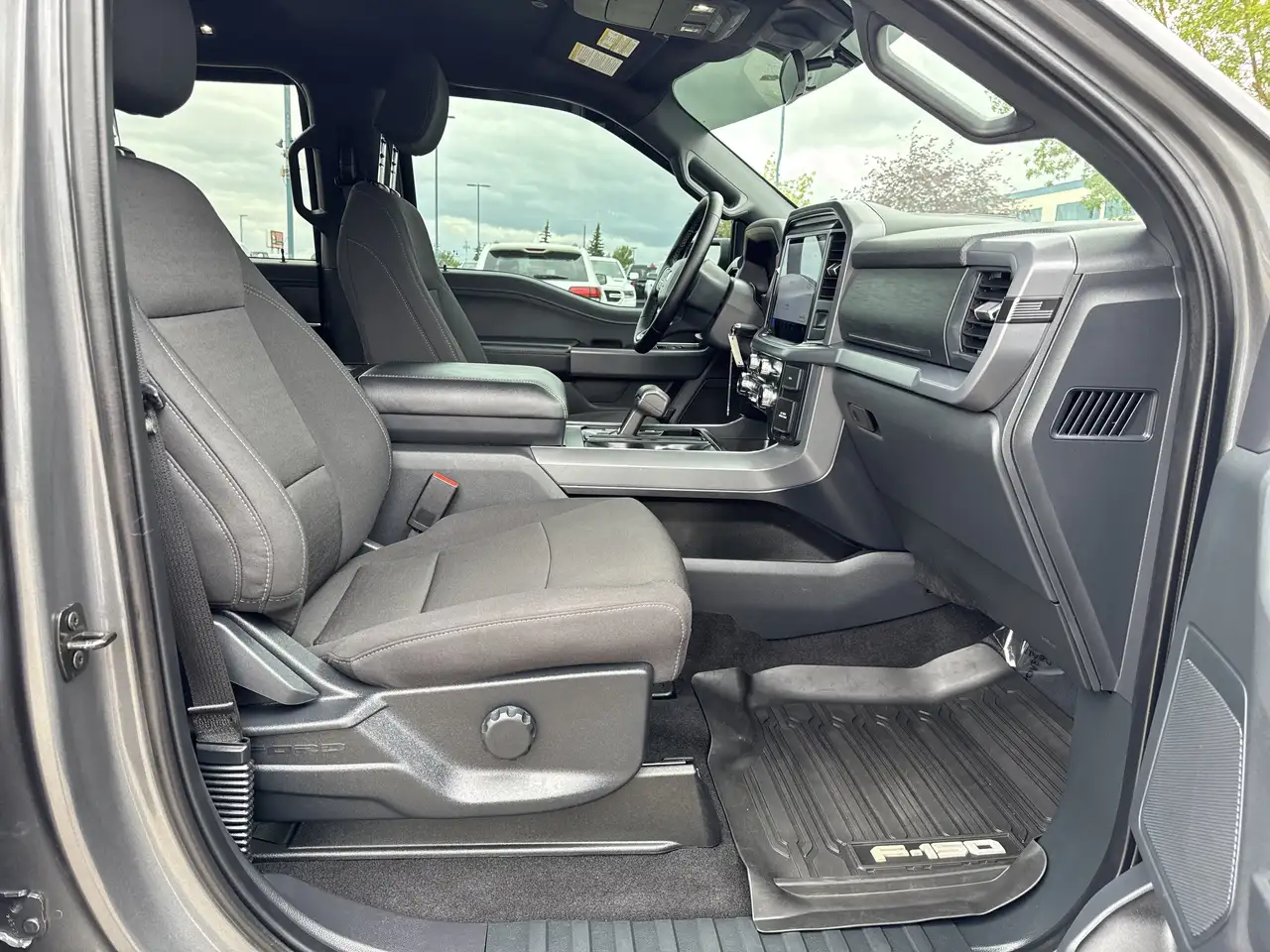 Ford F-150 - Image 10
