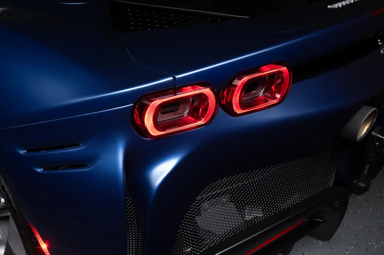 Ferrari SF90 Stradale - Image 15