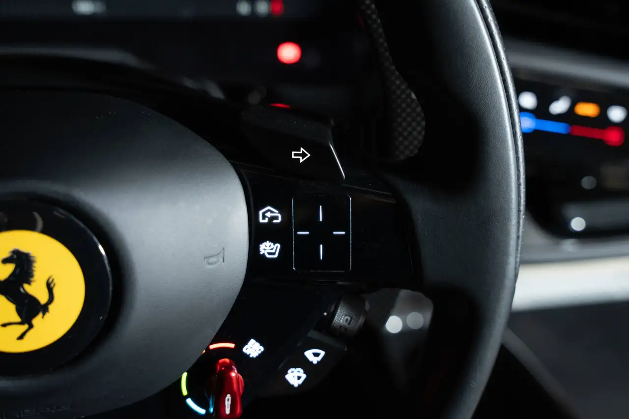 Ferrari SF90 Stradale - Image 30