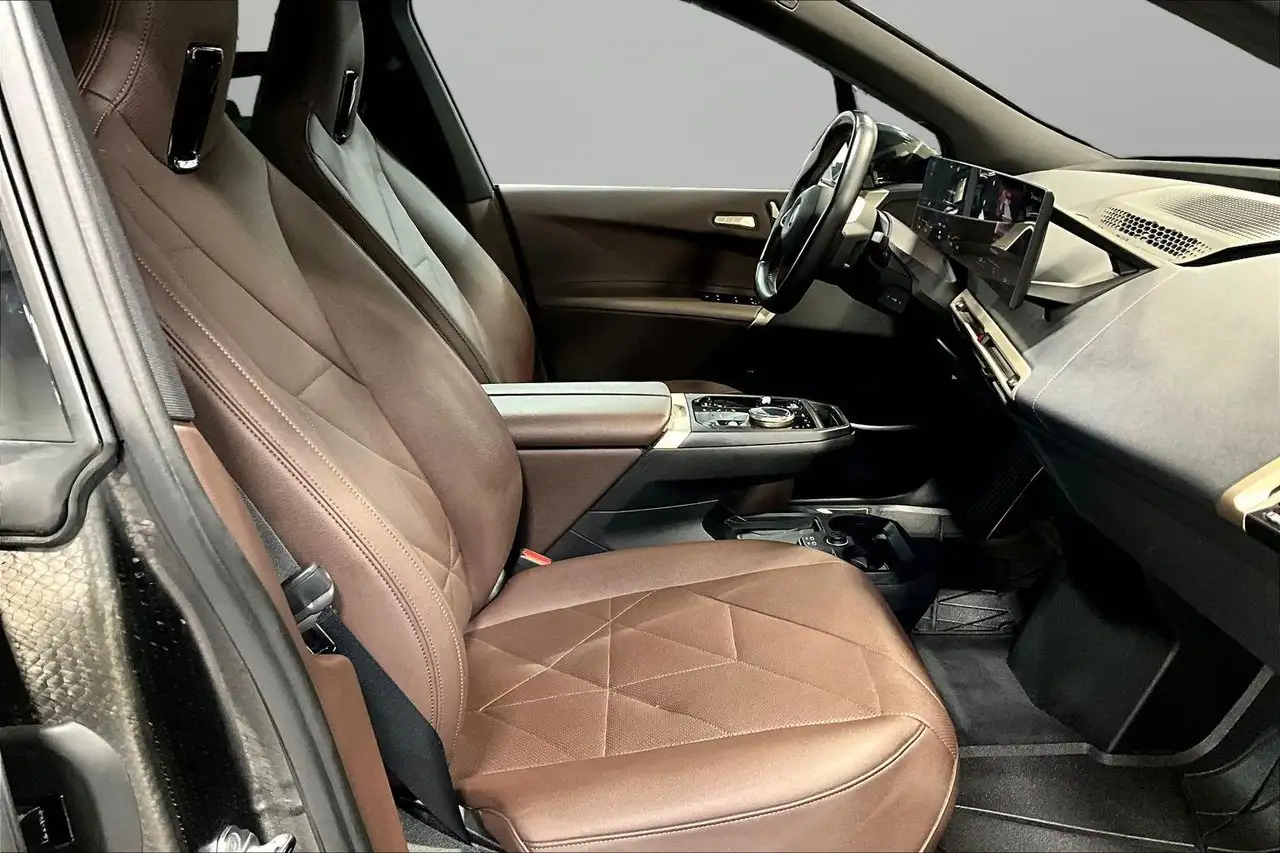 BMW iX - Image 29