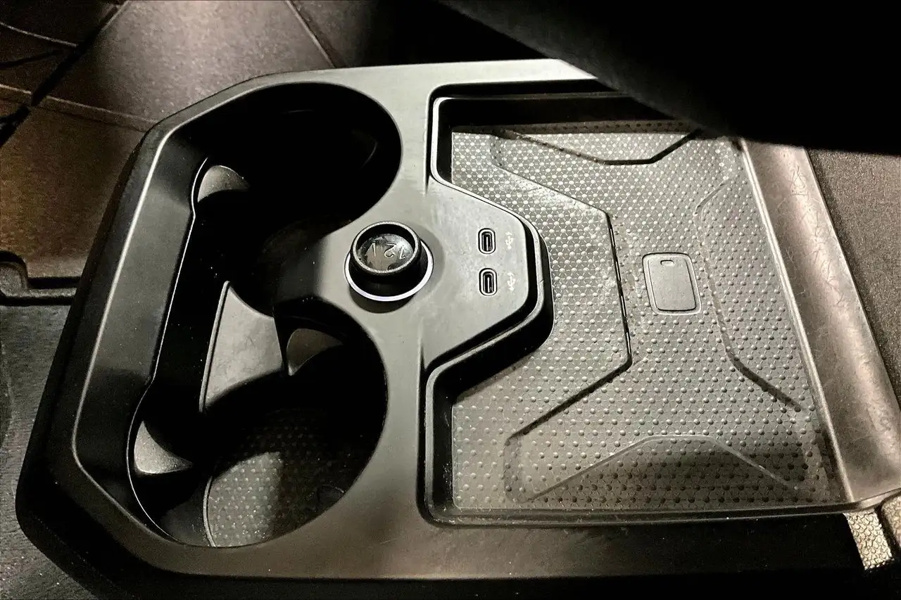 BMW iX - Image 16