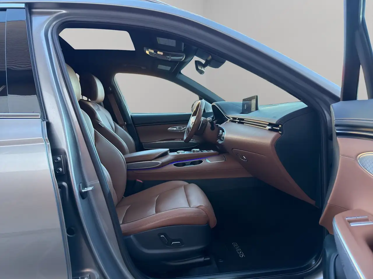 Genesis GV70 - Image 25