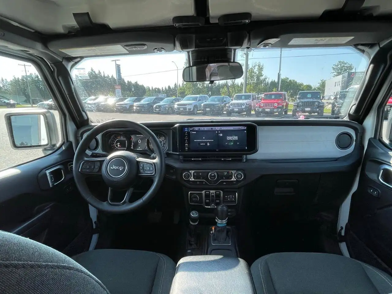 Jeep Wrangler - Image 13