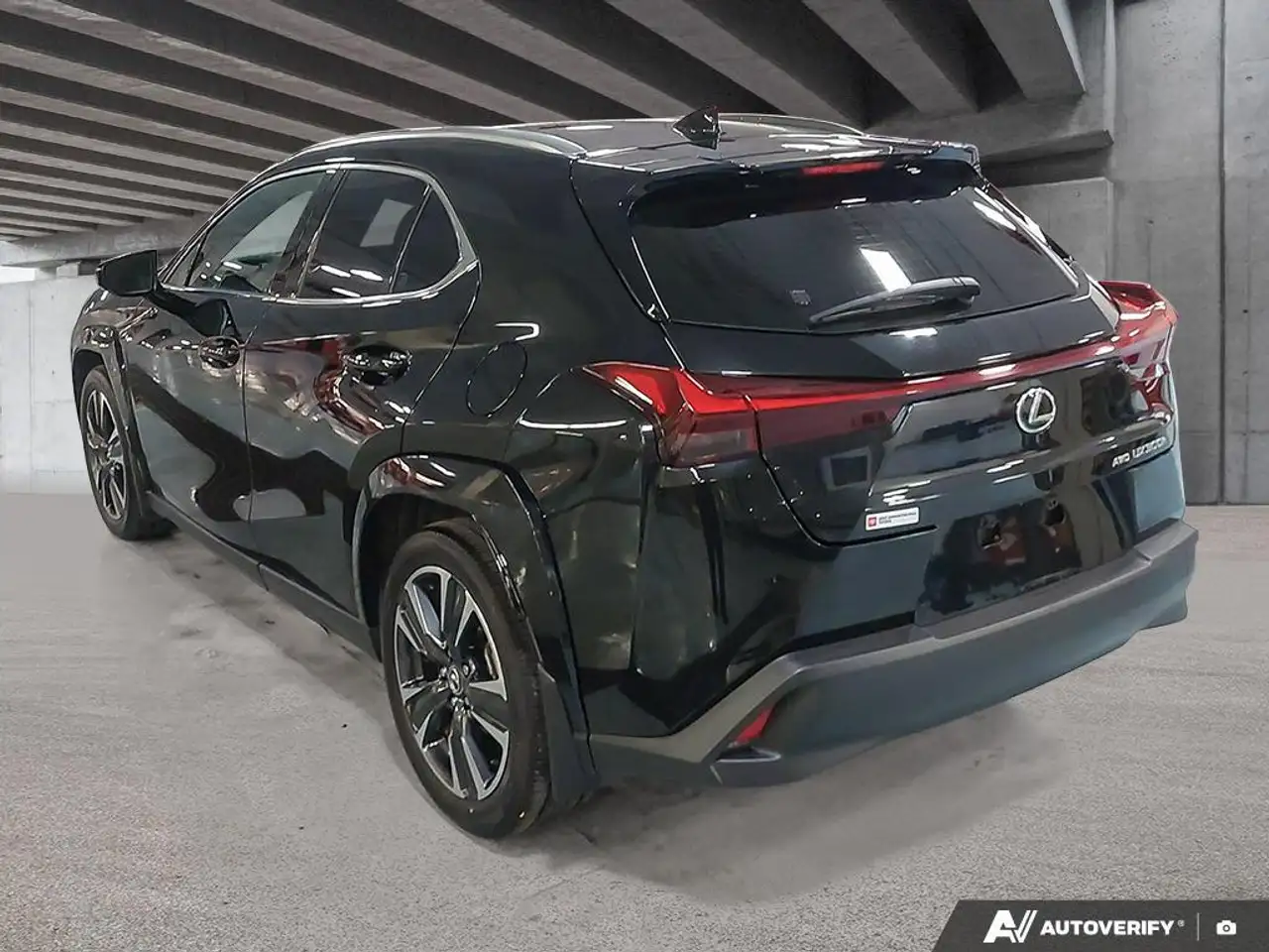 Lexus UX - Image 4
