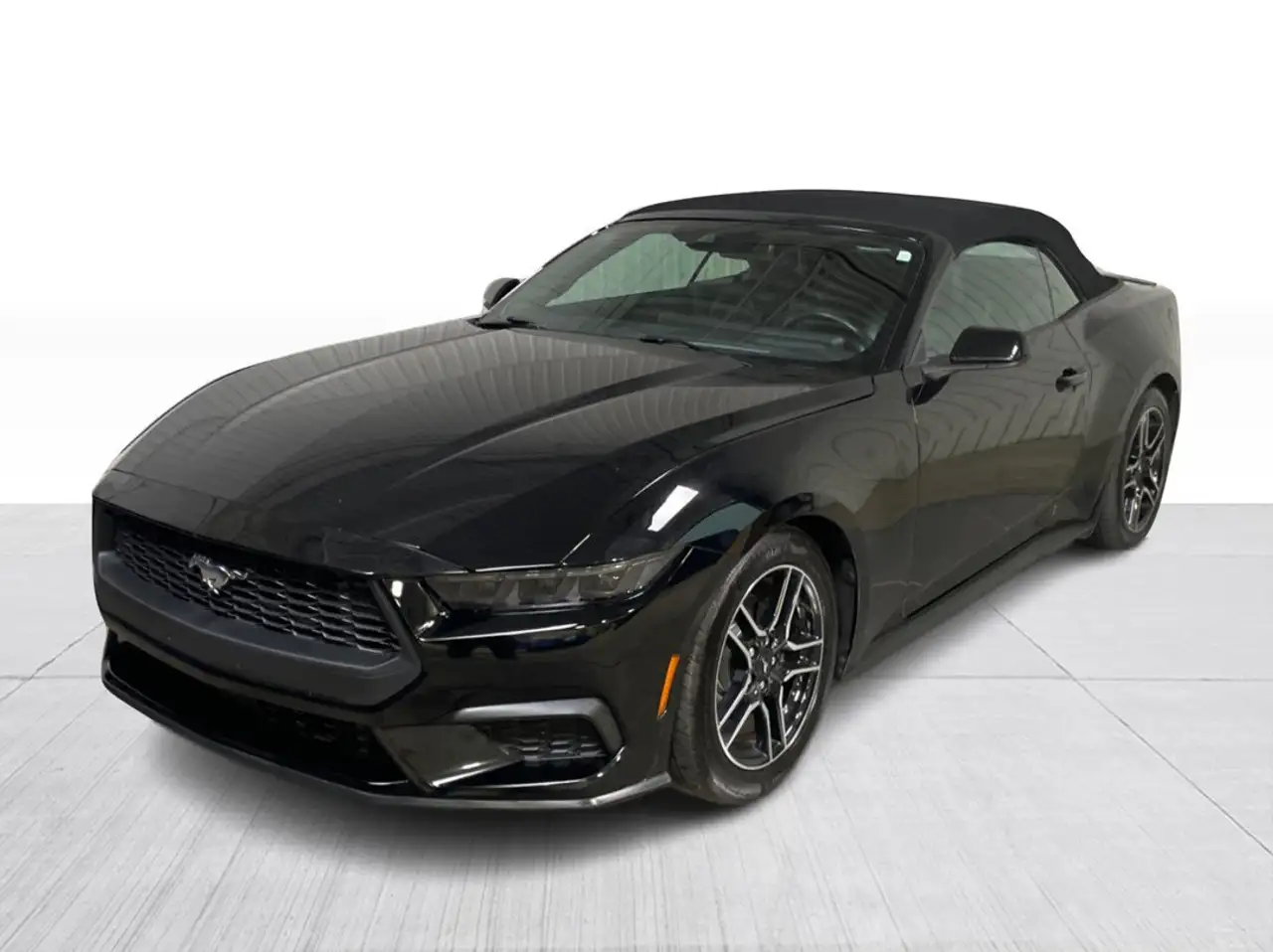 Ford Mustang - Image 10
