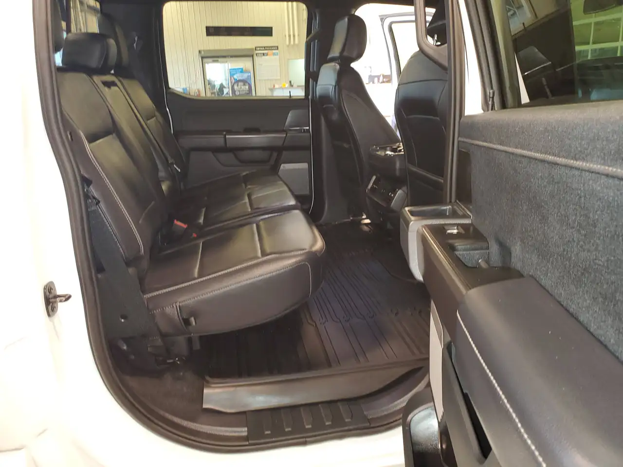 Ford F-150 - Image 10
