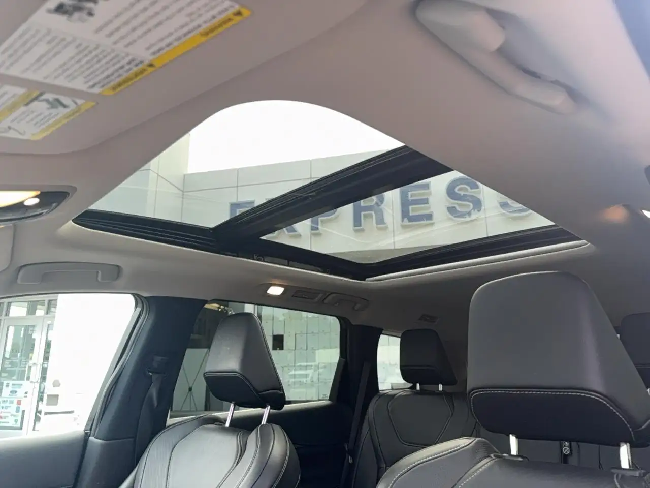 Infiniti QX60 - Image 10