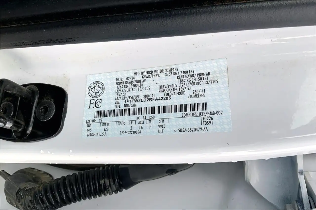 Ford F-150 - Image 29