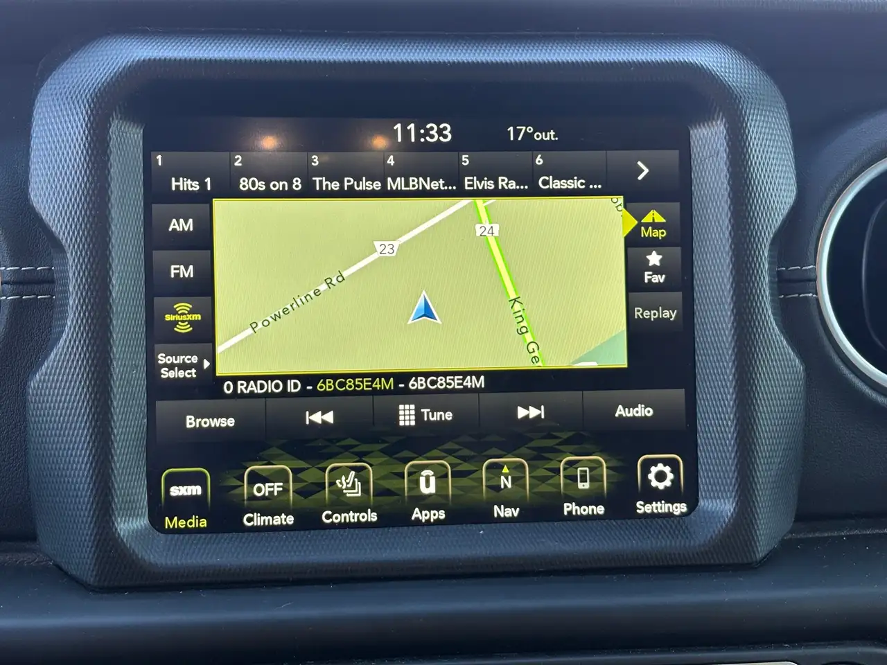 Jeep Wrangler - Image 17