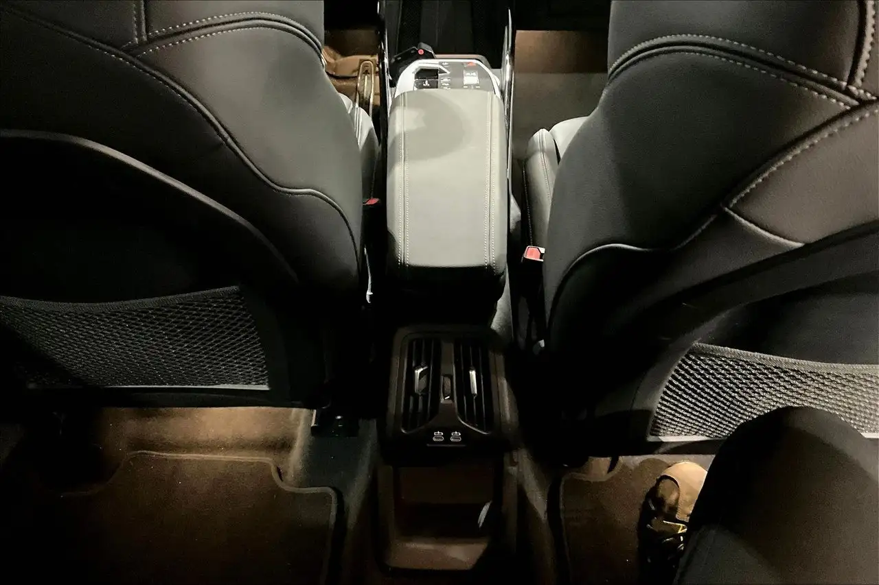 BMW X1 - Image 10