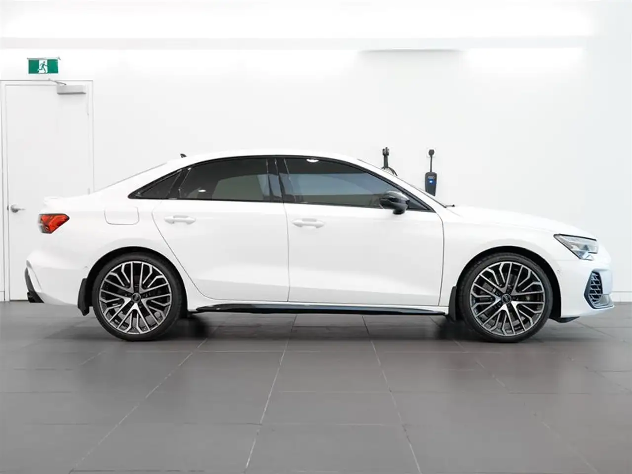 Audi S3 - Image 3
