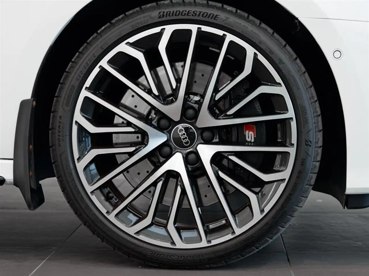 Audi S3 - Image 6