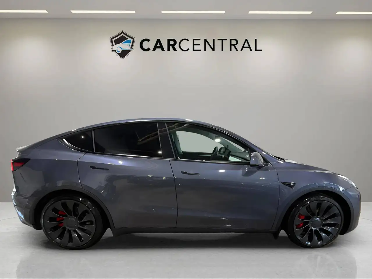 Tesla Model Y - Image 6