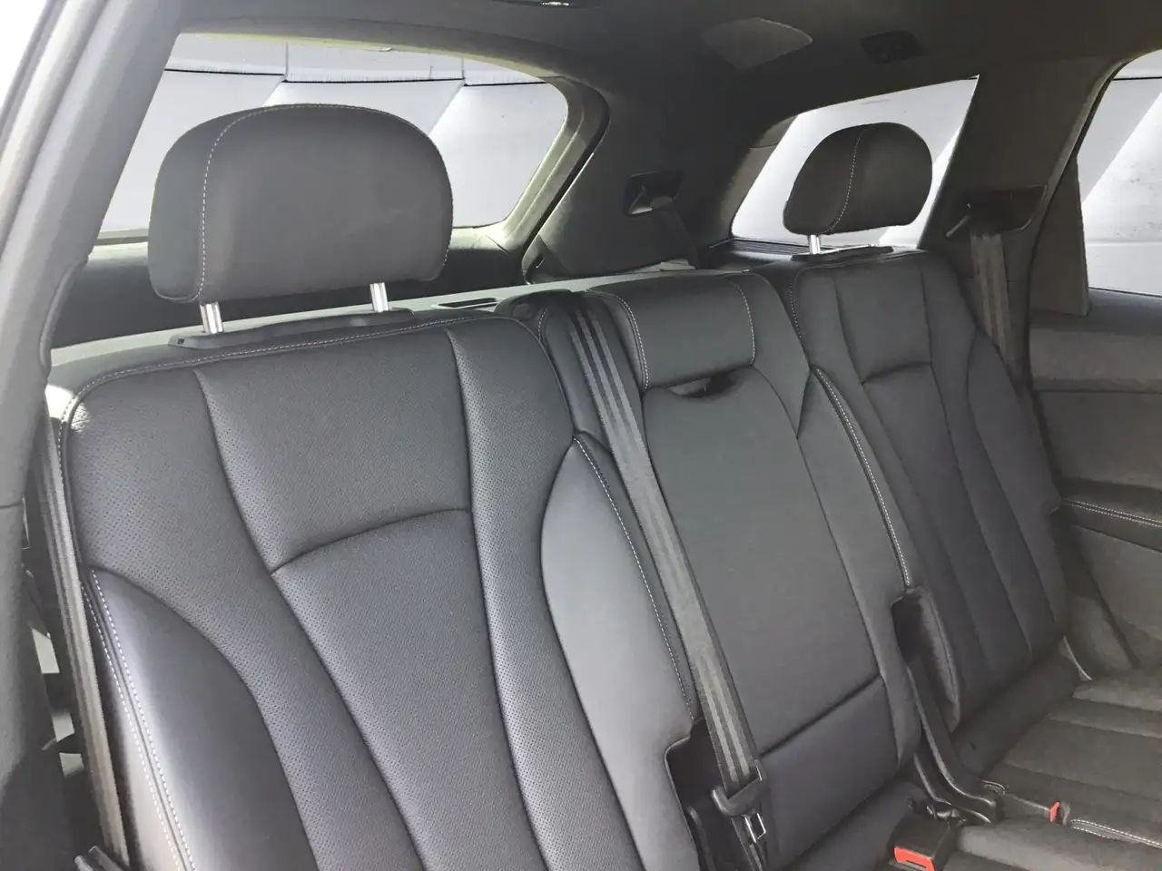 Audi Q7 - Image 15
