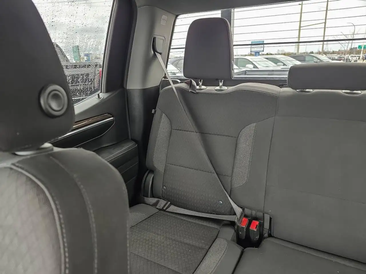 Chevrolet Silverado 1500 - Image 12