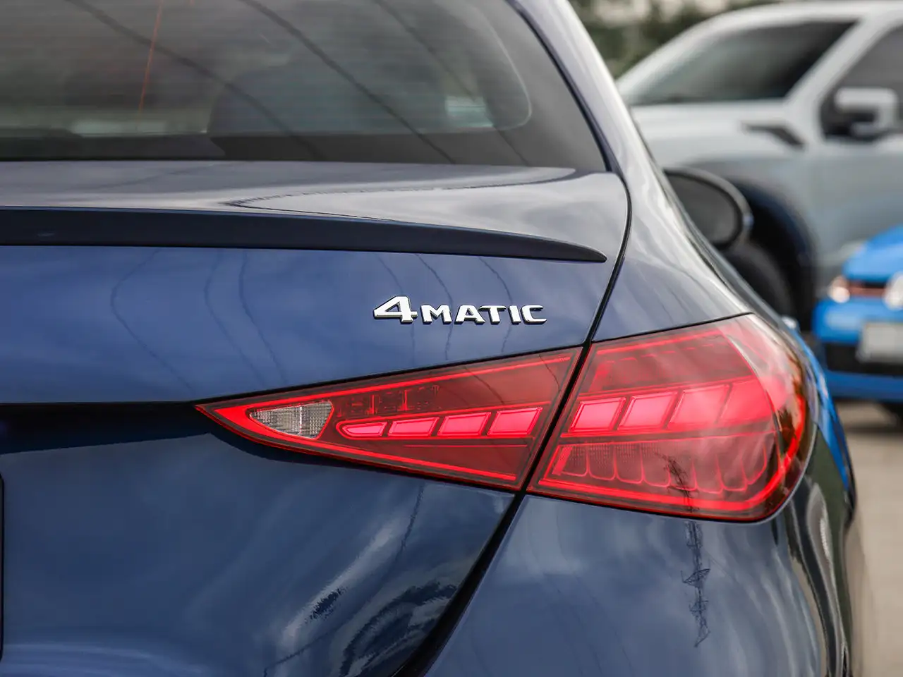 Mercedes-Benz C-Class - Image 12