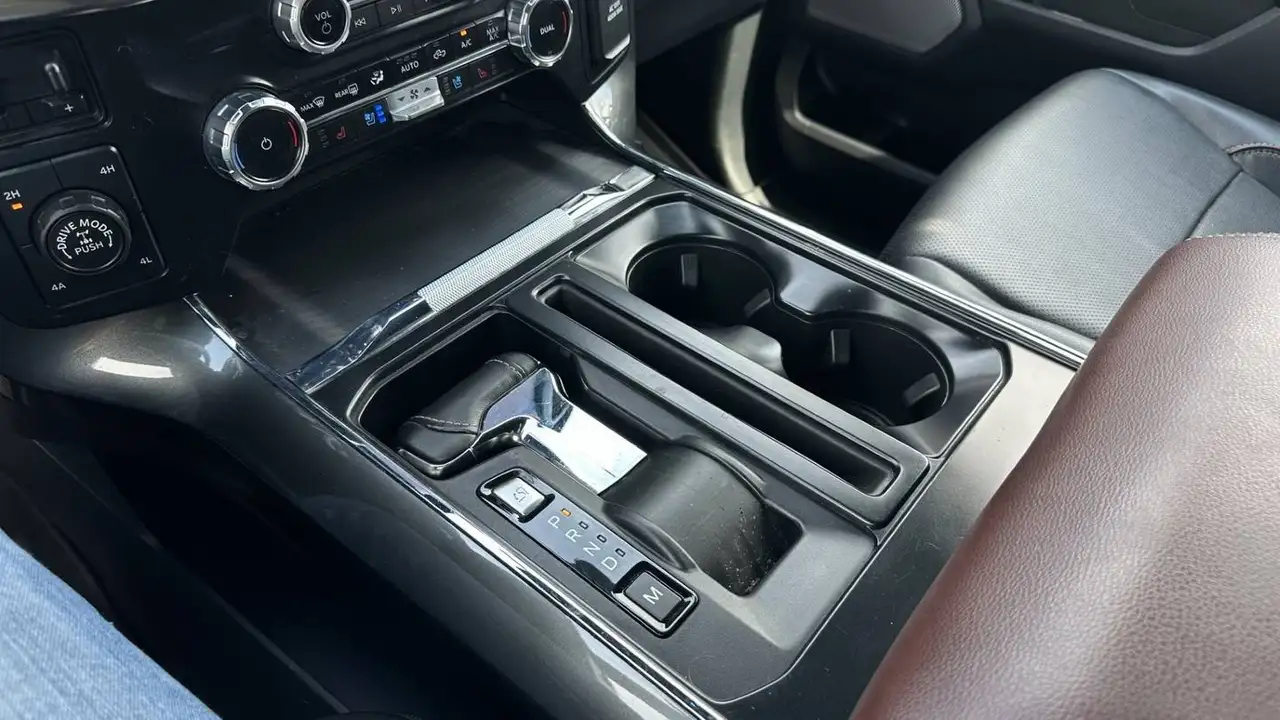 Ford F-150 - Image 21