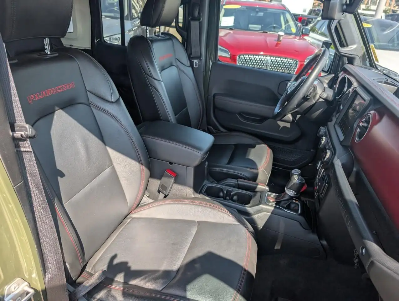 Jeep Wrangler - Image 14