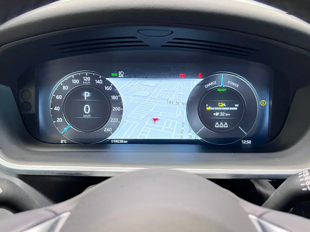 Jaguar I-Pace - Image 17