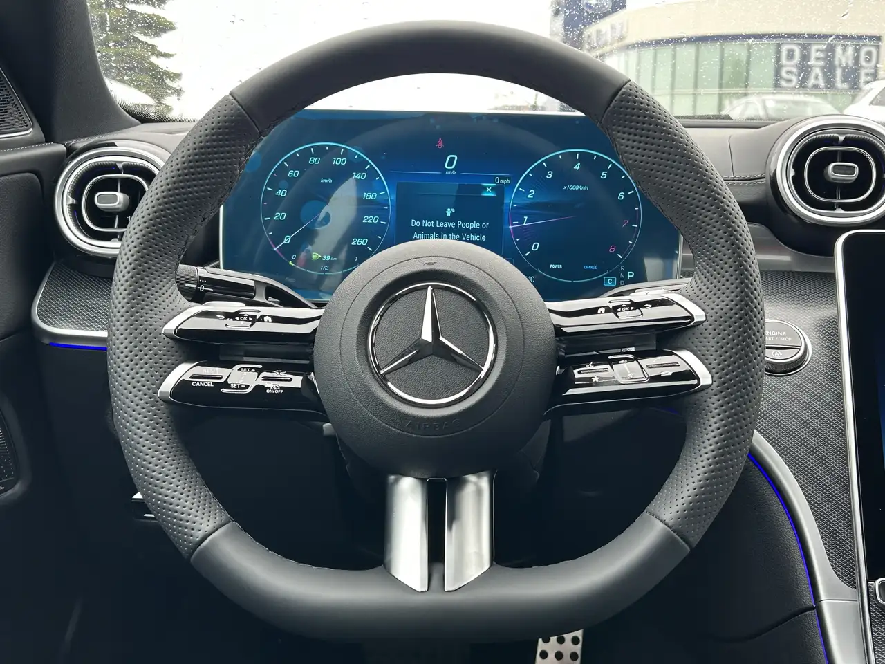 Mercedes-Benz C-Class - Image 15