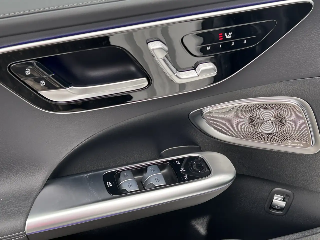 Mercedes-Benz C-Class - Image 10
