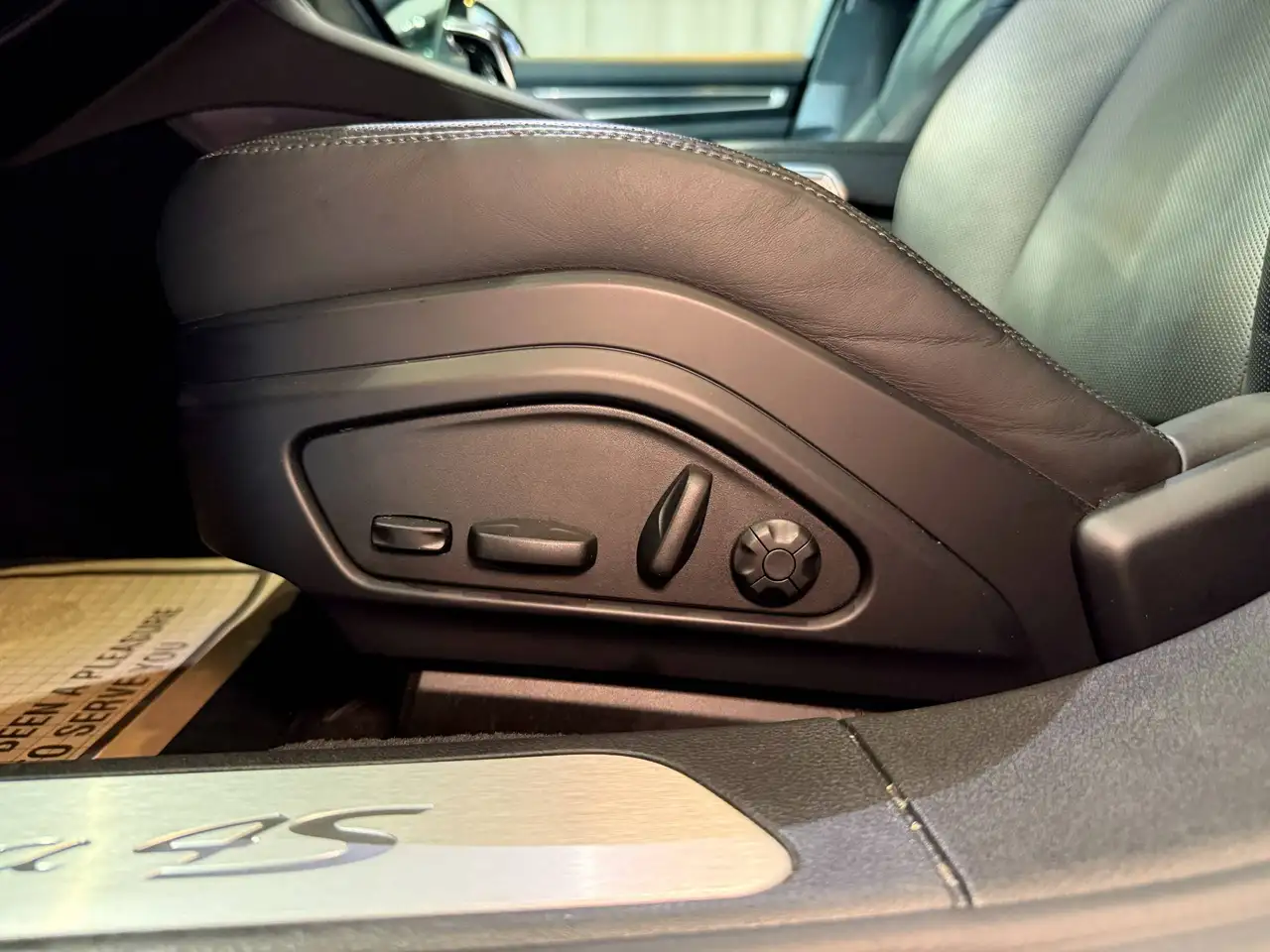 Porsche Panamera - Image 15