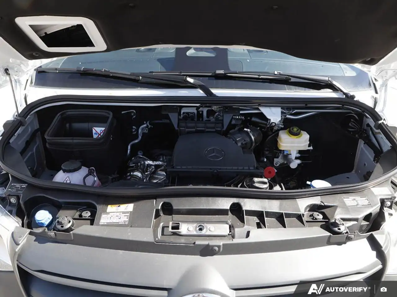 Mercedes-Benz Sprinter - Image 7