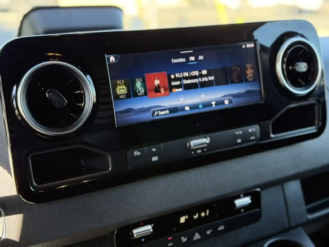Mercedes-Benz Sprinter - Image 12