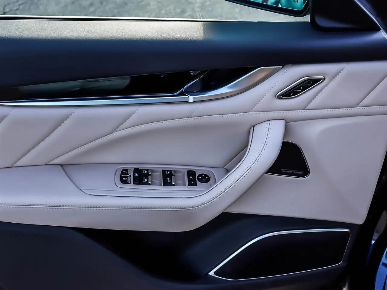 Maserati Levante - Image 6