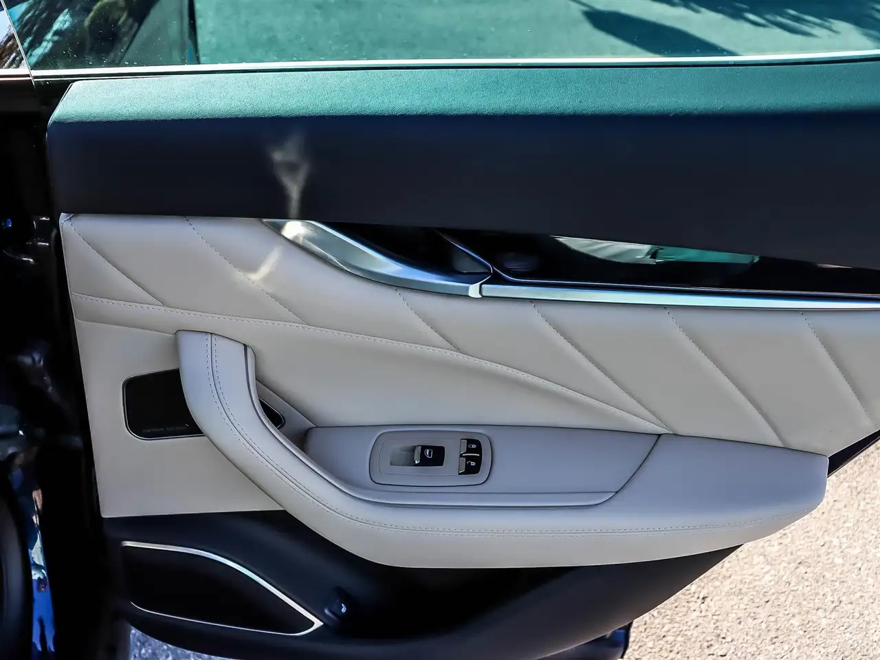 Maserati Levante - Image 14