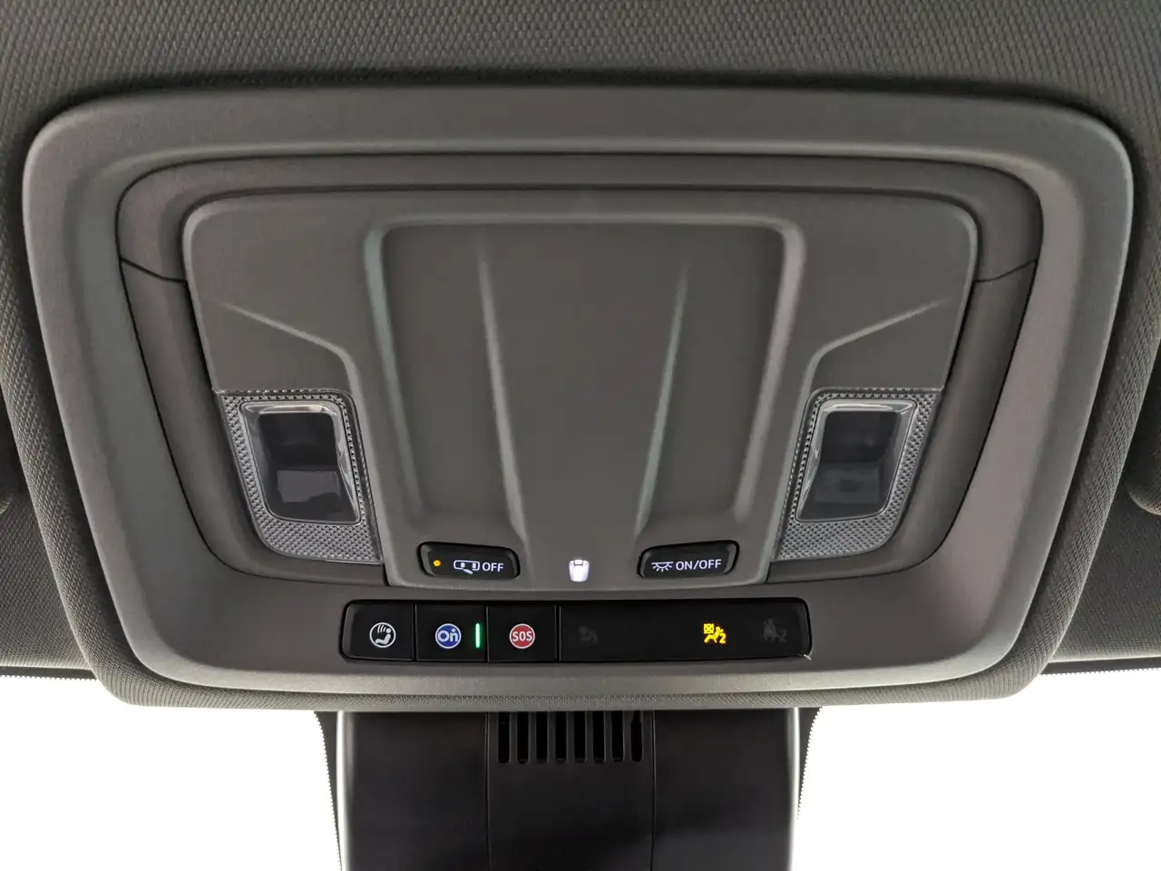 Chevrolet Silverado 1500 - Image 19