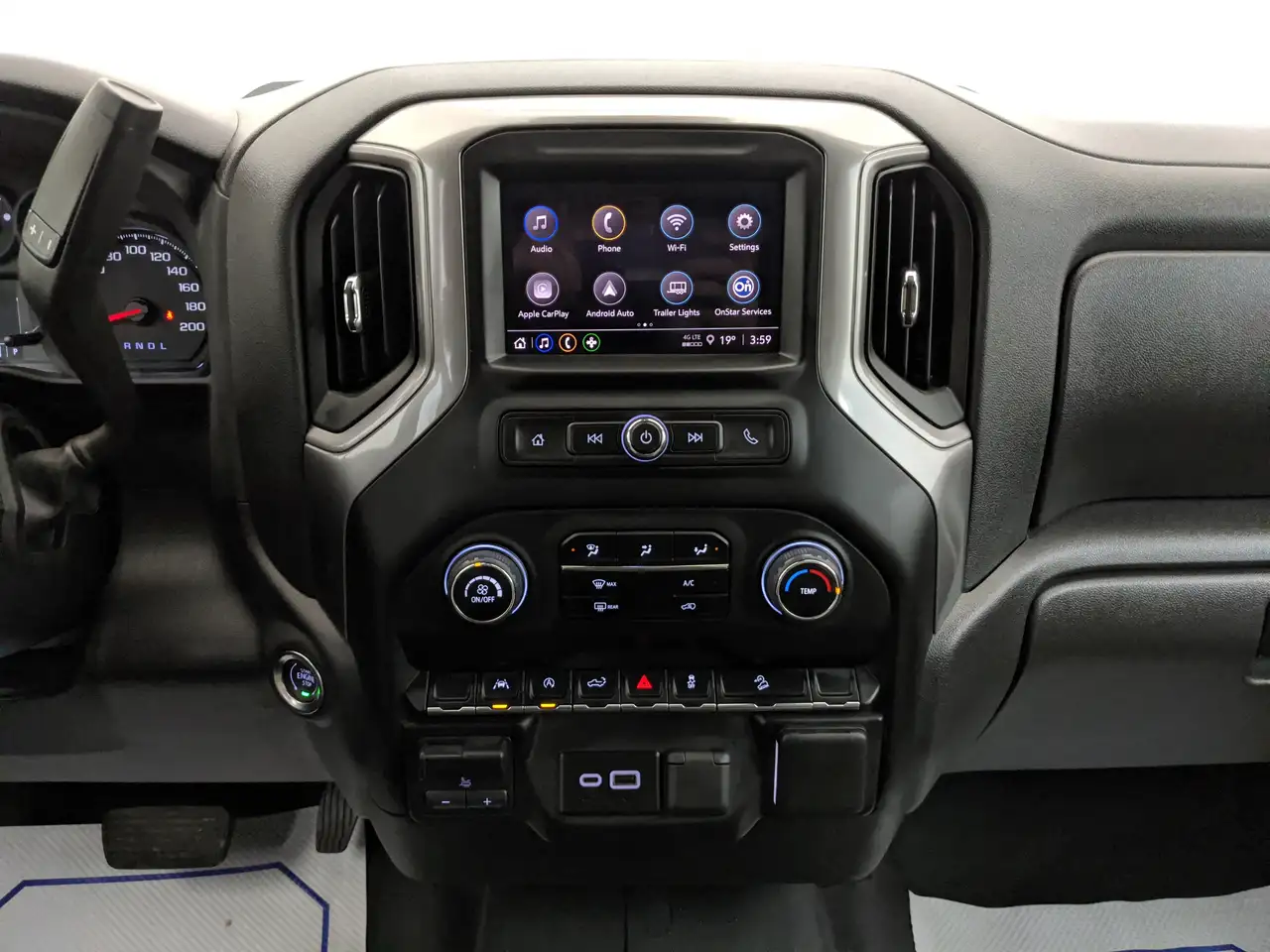 Chevrolet Silverado 1500 - Image 21