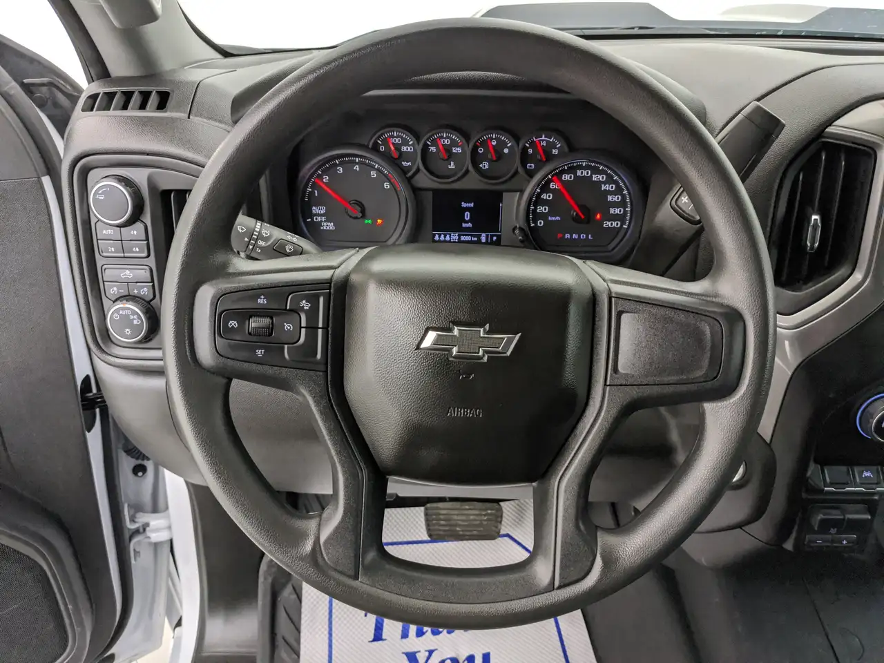 Chevrolet Silverado 1500 - Image 16