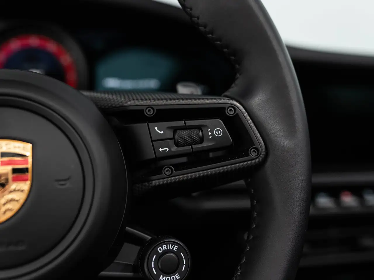 Porsche 911 - Image 37