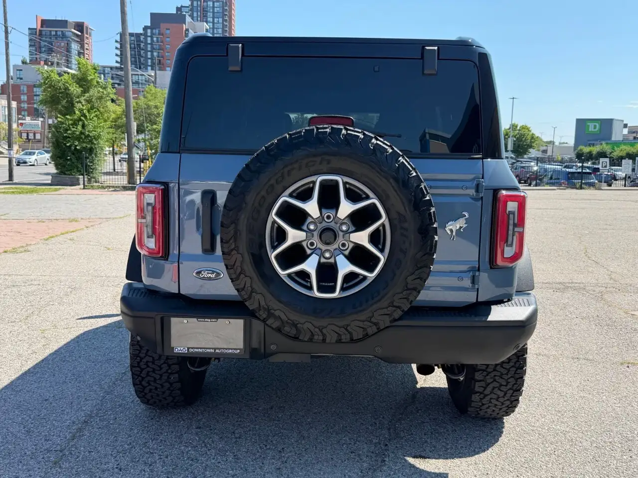 Ford Bronco - Image 4