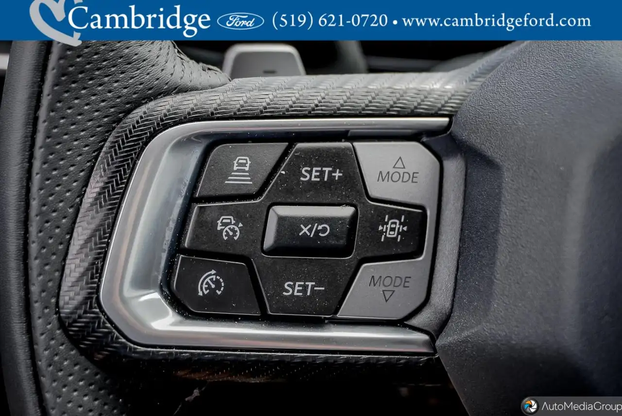 Ford Mustang - Image 18