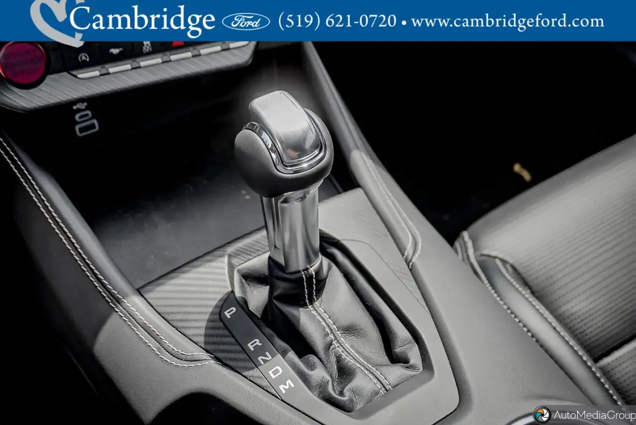 Ford Mustang - Image 21