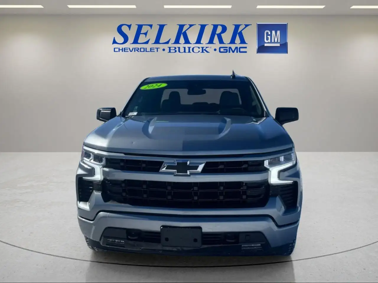 Chevrolet Silverado 1500 - Image 2