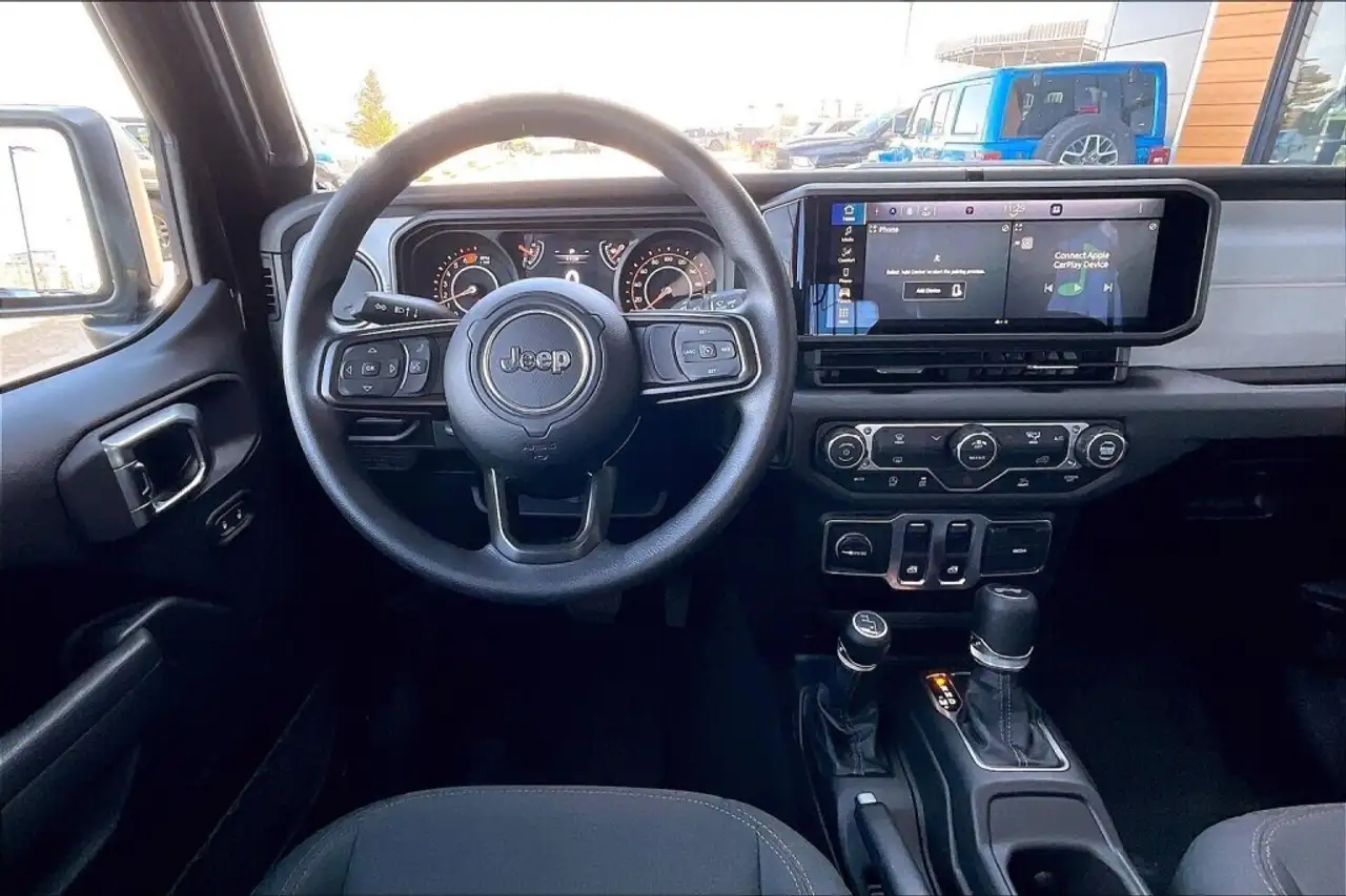 Jeep Wrangler - Image 8