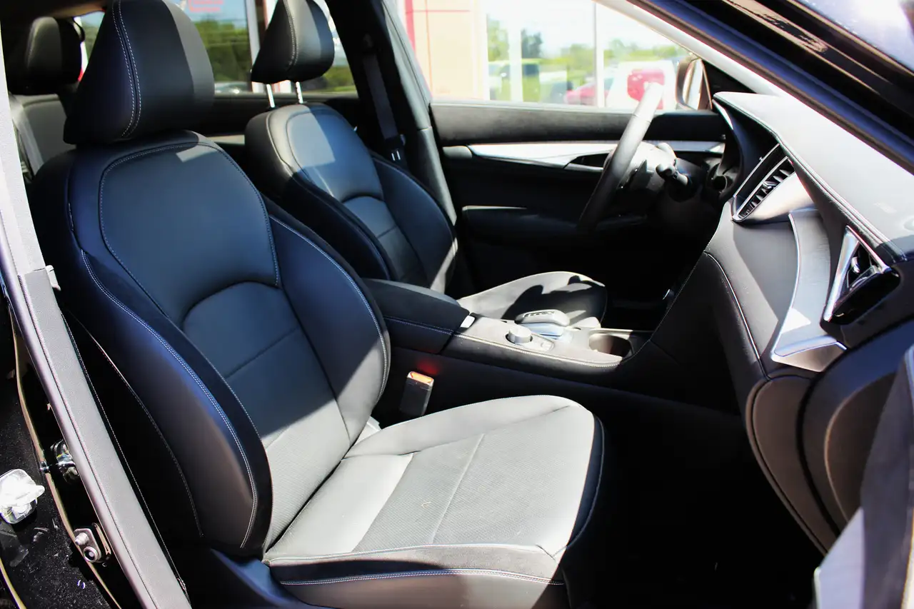 Infiniti QX50 - Image 9