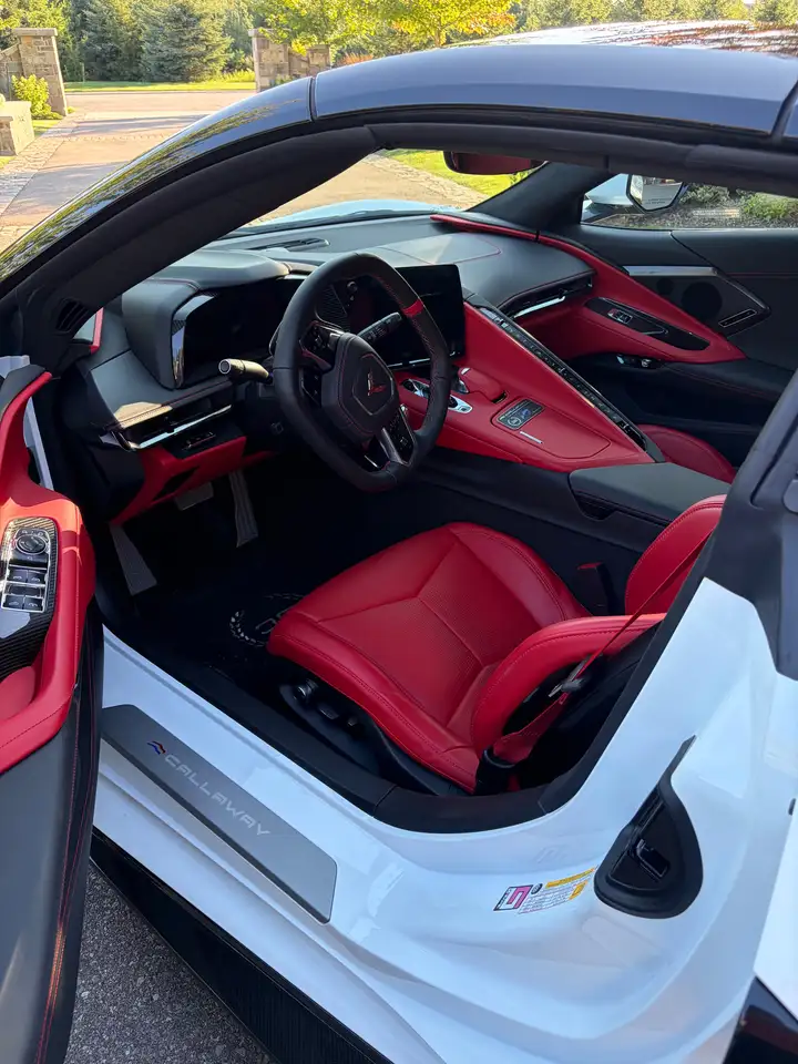 Chevrolet Corvette - Image 14