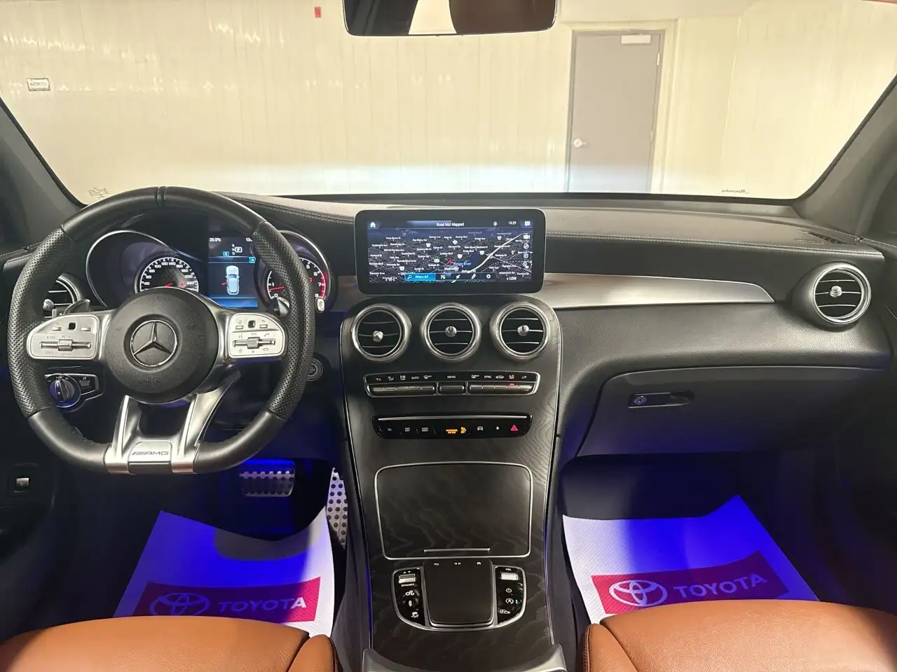 Mercedes-Benz GLC - Image 23