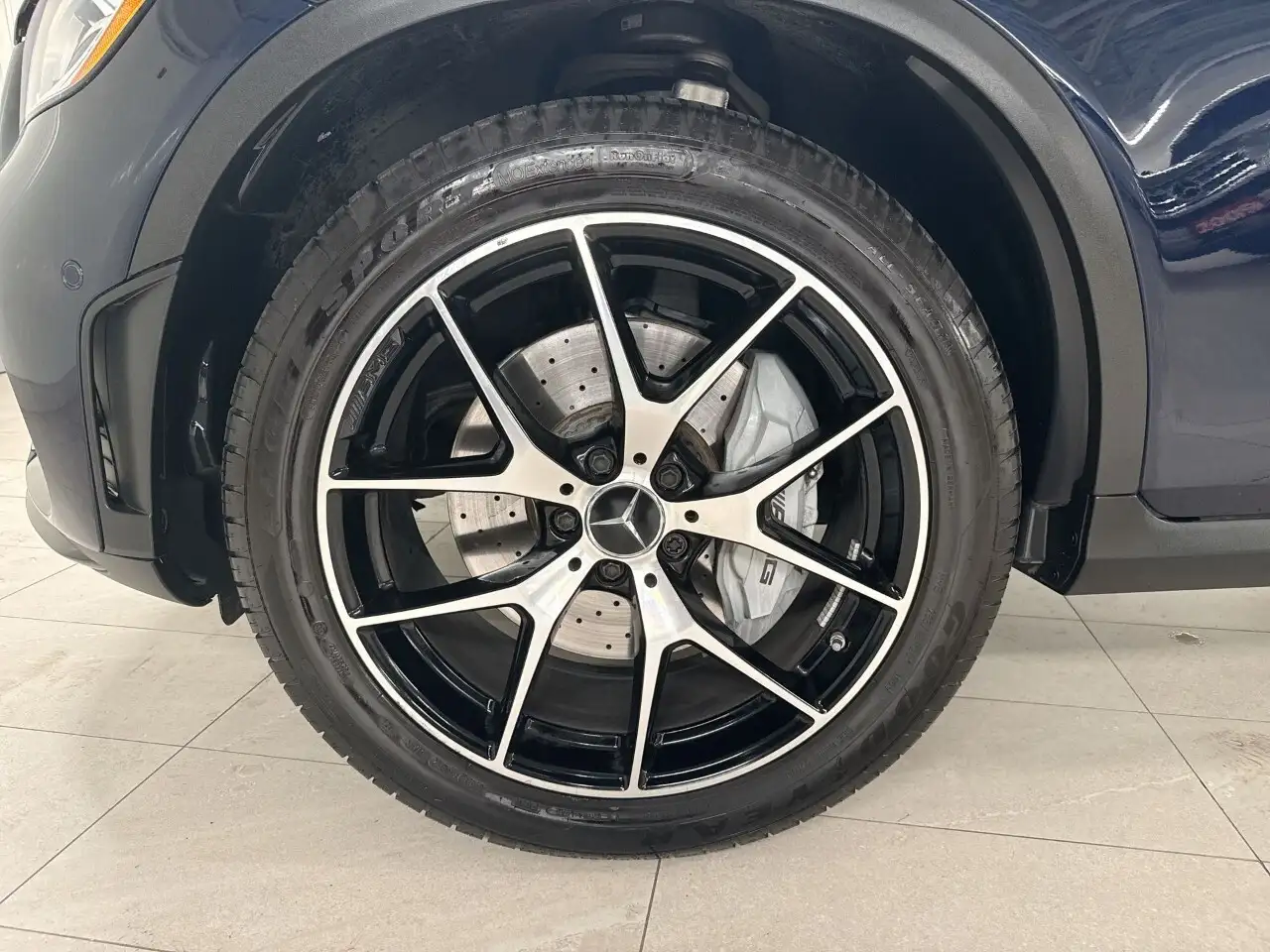 Mercedes-Benz GLC - Image 10
