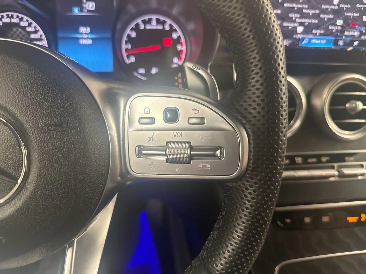 Mercedes-Benz GLC - Image 16