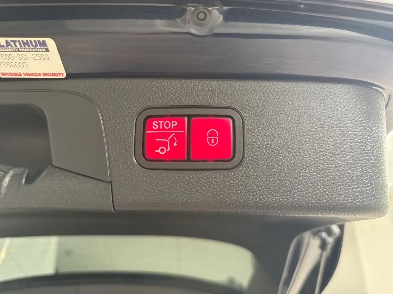 Mercedes-Benz GLC - Image 27