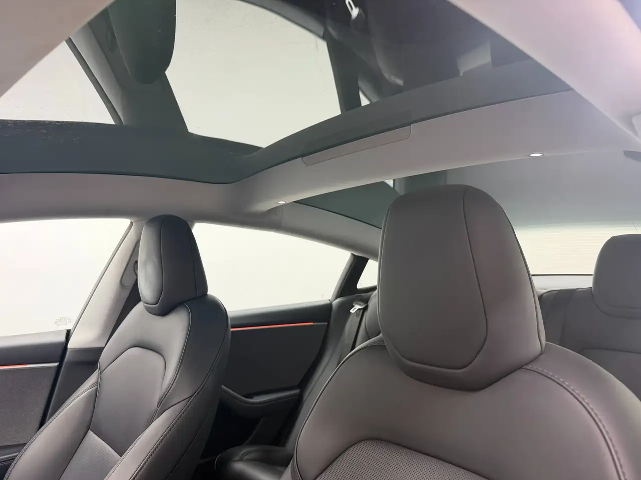 Tesla Model 3 - Image 27