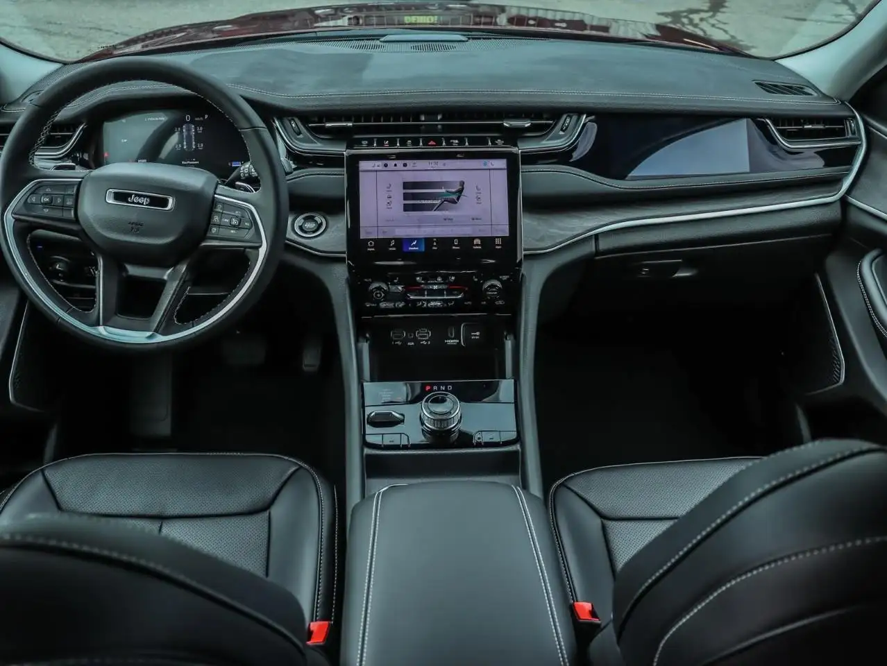 Jeep Grand Cherokee - Image 16