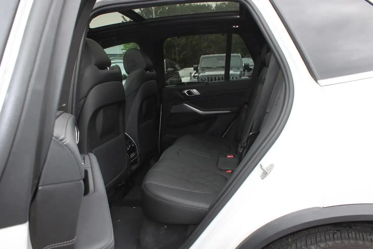 BMW X5 - Image 19